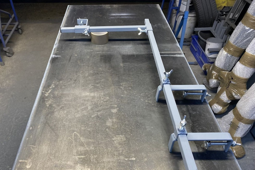 Thumbnail: Top steady clamp