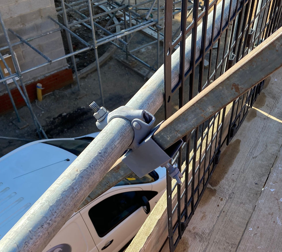 Thumbnail: Arm Clip