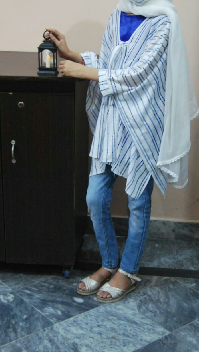 Thumbnail: Silk top