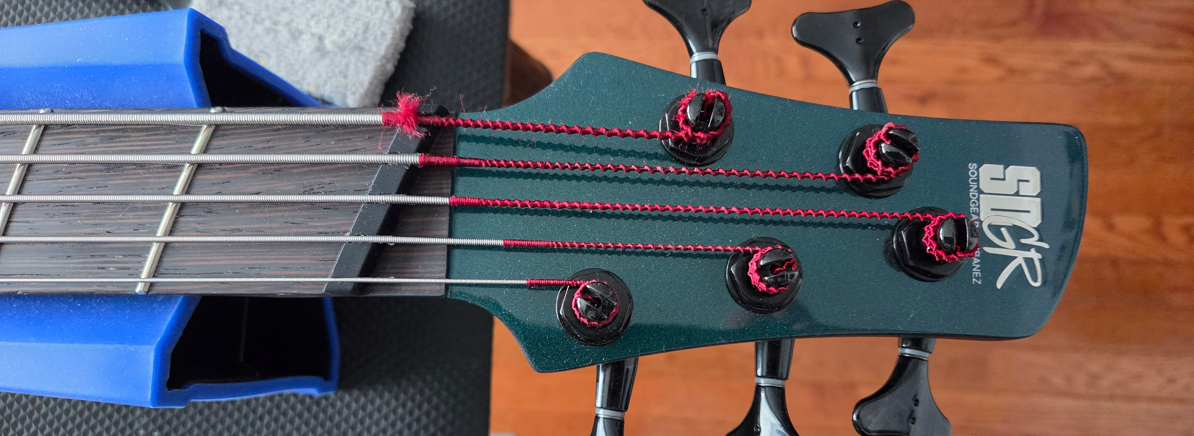 Poorly restrung Ibanez SRMS725