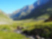 Vallée alpine verdoyante, rivière ponthurin savoie