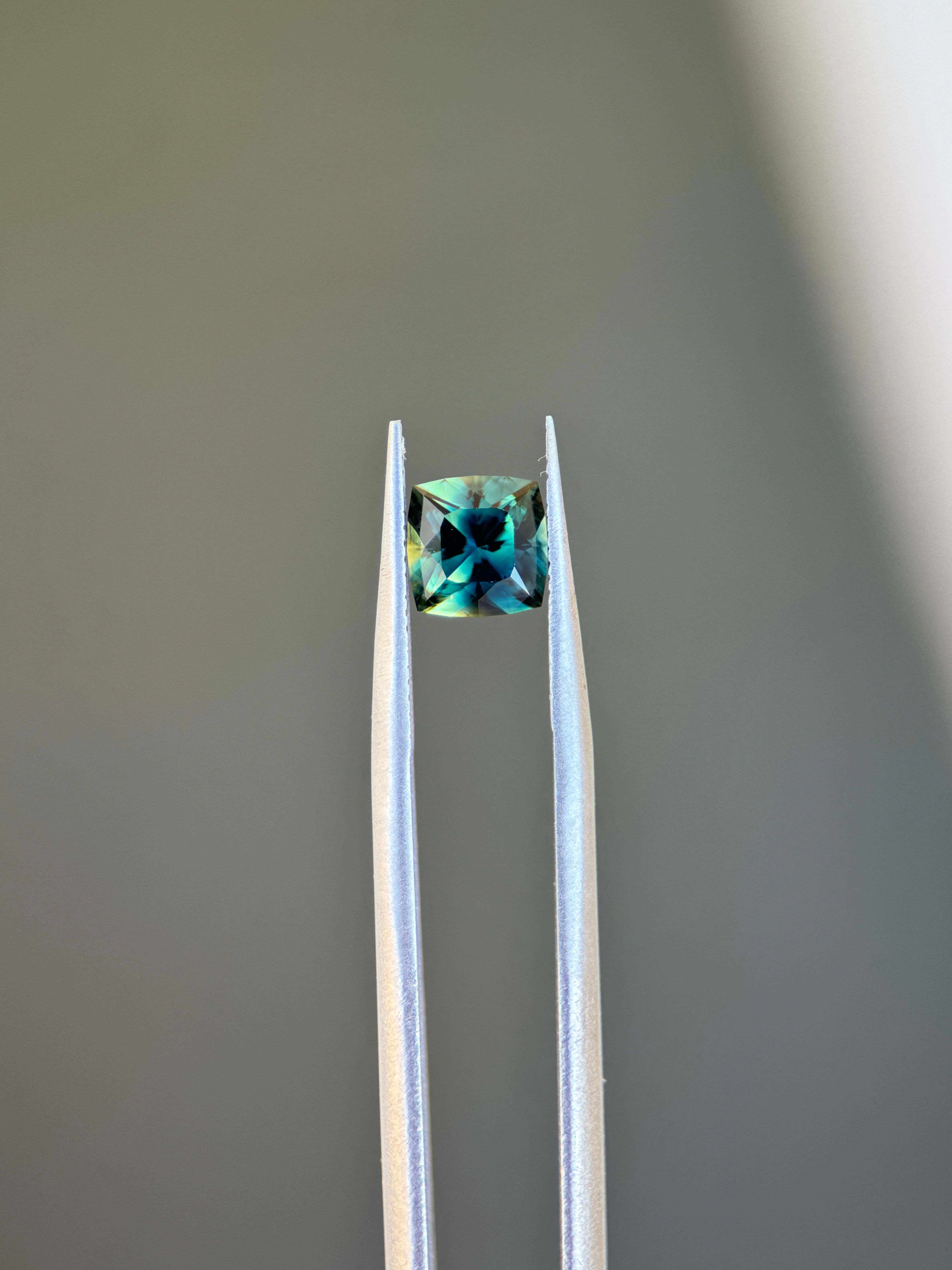 1.60ct Cushion cut Blue Yellow Green parti sapphire