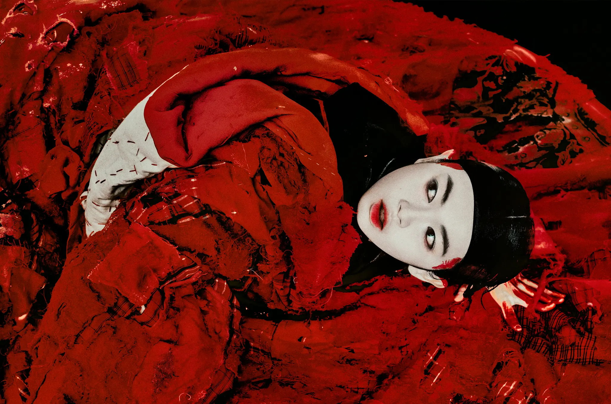 Hana Yagi Sanguine Bride