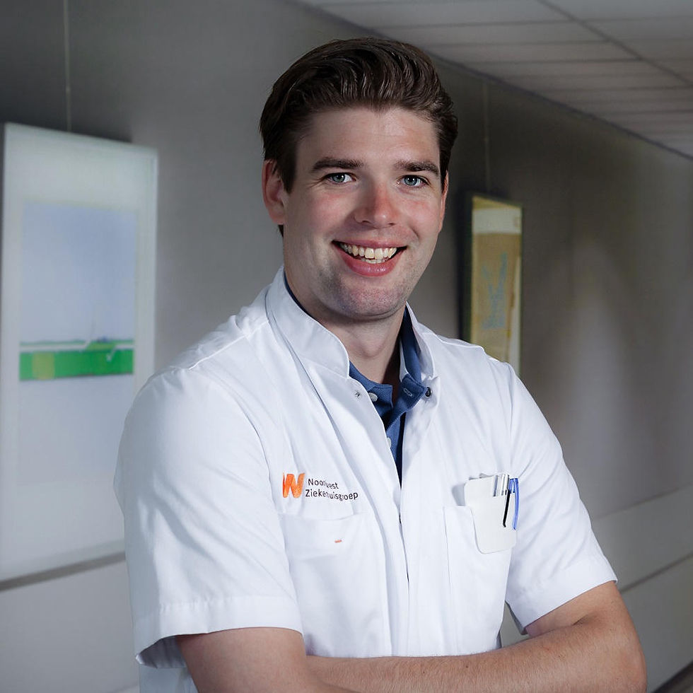 Sverre Loggers behaalt doctorstitel na succesvolle verdediging van proefschrift   ‘Proximal femoral fractures: Management and Decision Making in Patients in the   Final Phase of Life’ aan het EMC 