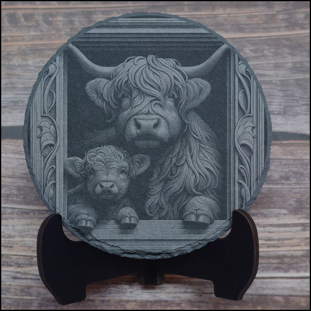 01 - Alm Kuh und Kalb mit Pfoten