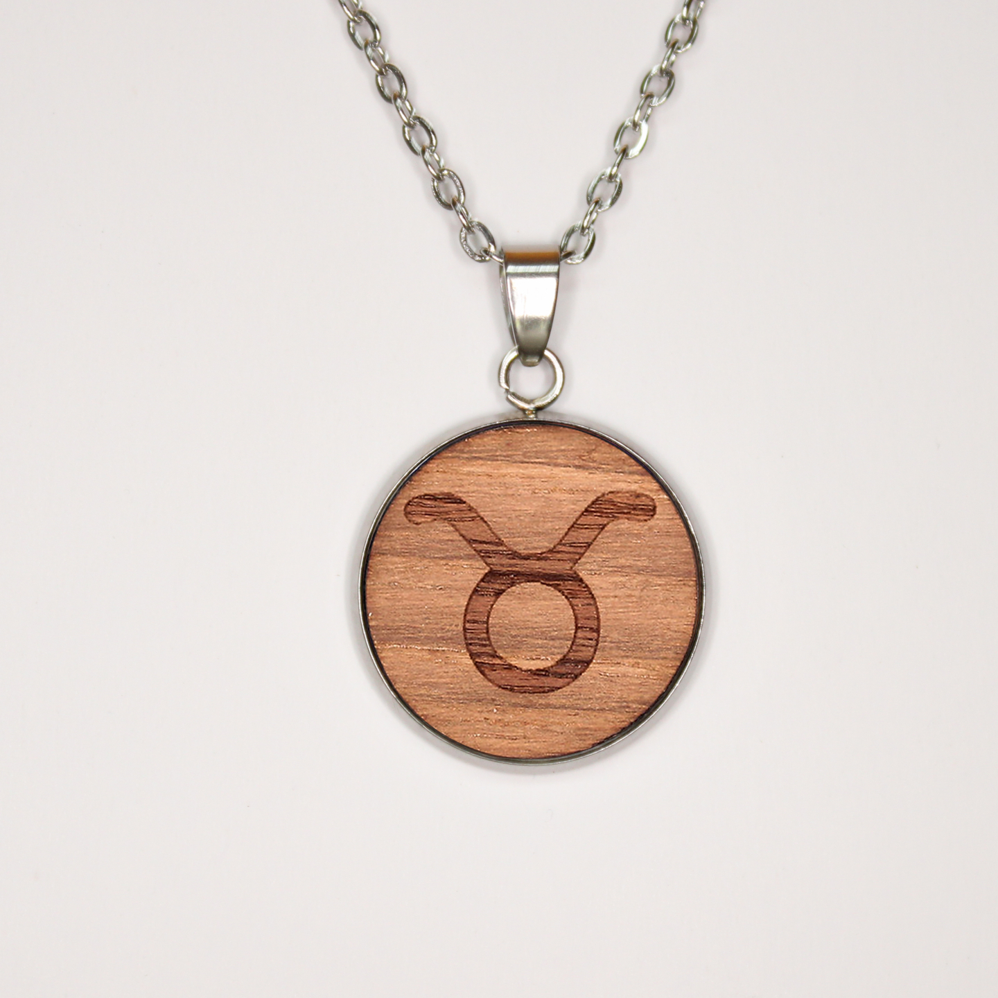 Stier - Akazien Vollholz Kette