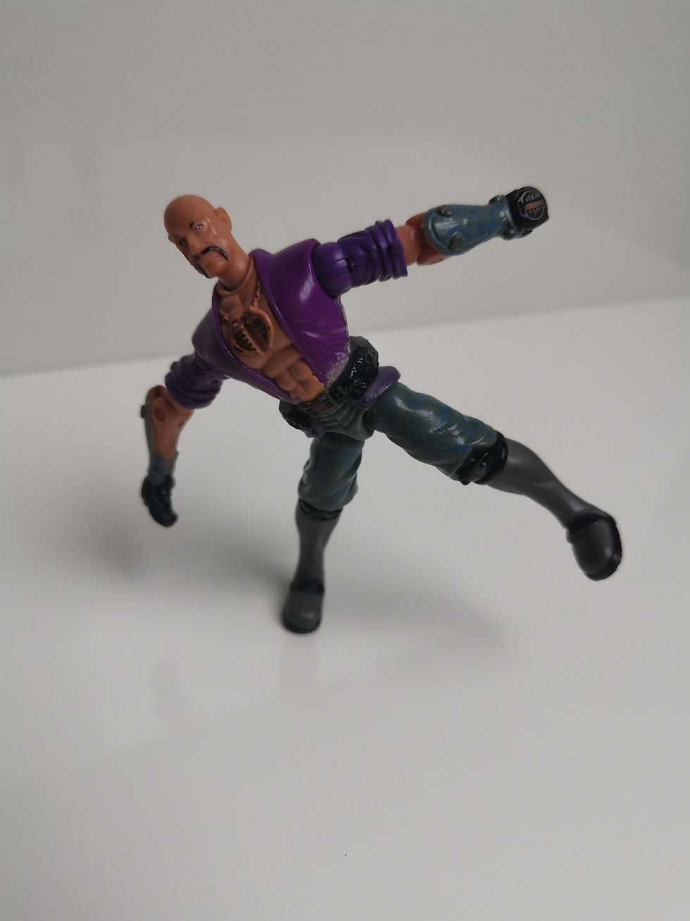 Thumbnail: 2002 DR. MINDBENDER (v3)