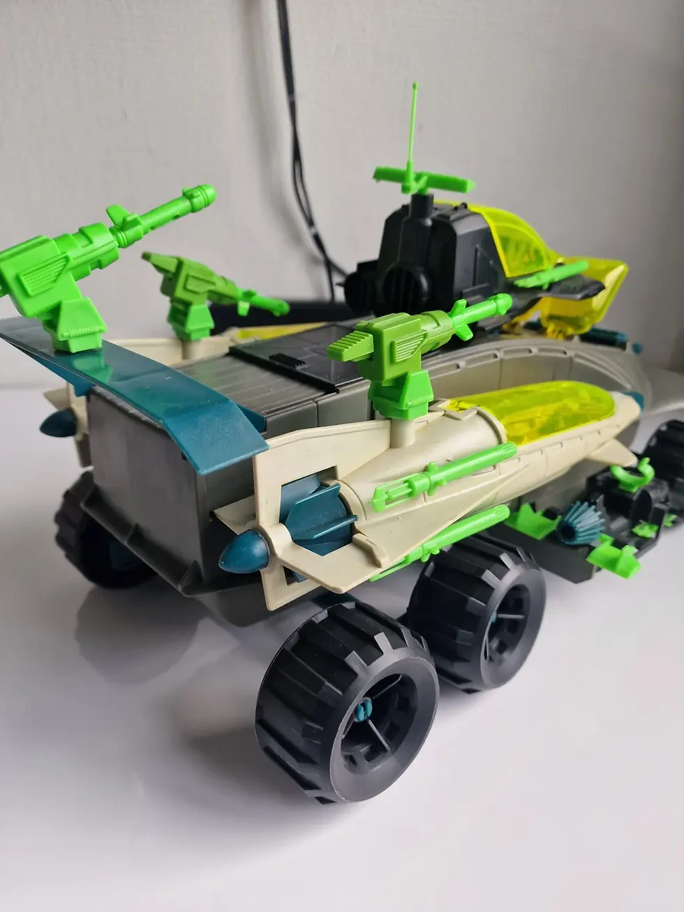 Thumbnail: 1990 HAMMERHEAD