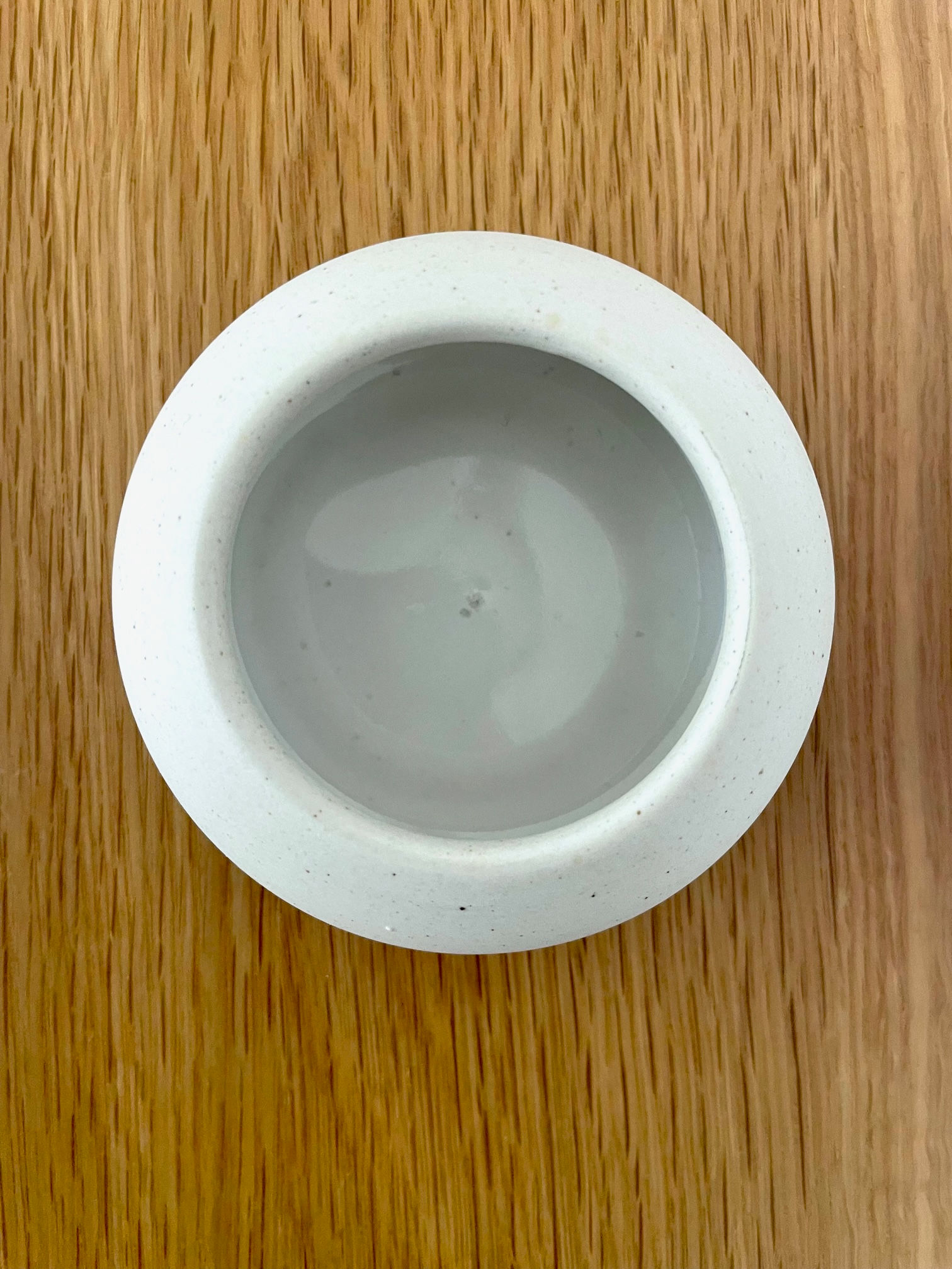 Candle & Flower Vessel - Snow Interior