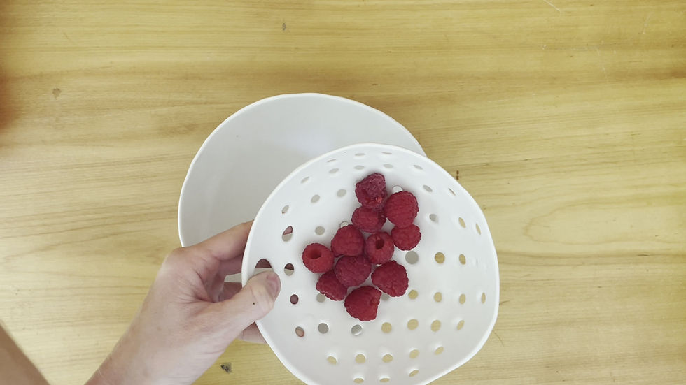 Thumbnail: Colander w/ Nestling - Small