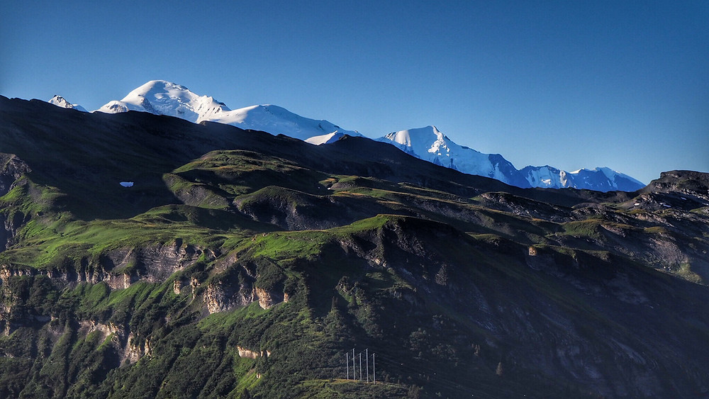 Morning views of Mont Blanc from the Refuge du Grenairon