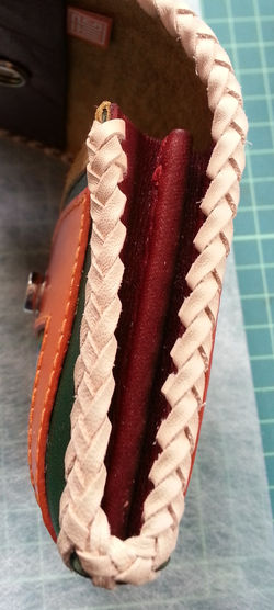 カード入れ兼用