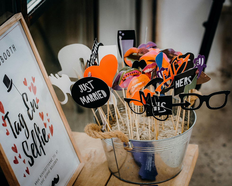 Pool party guide and Personalized Gifts, Design, Production Tips