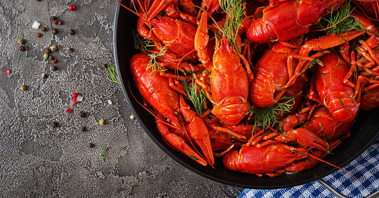 crawfish AdobeStock_216497055.jpg