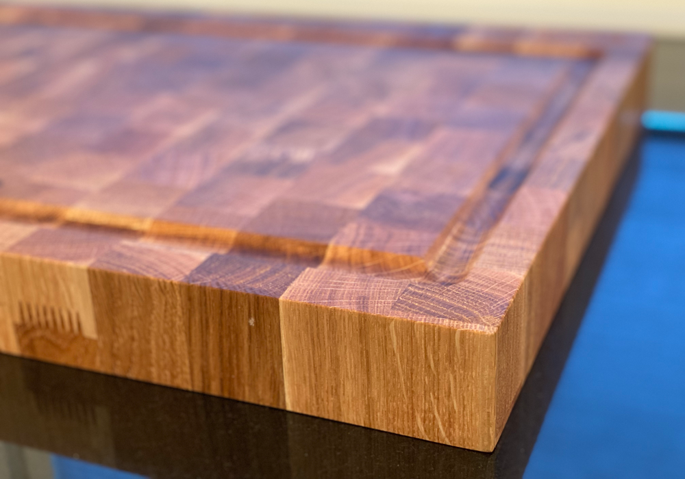 Butcher Block Oak med tekst/logo