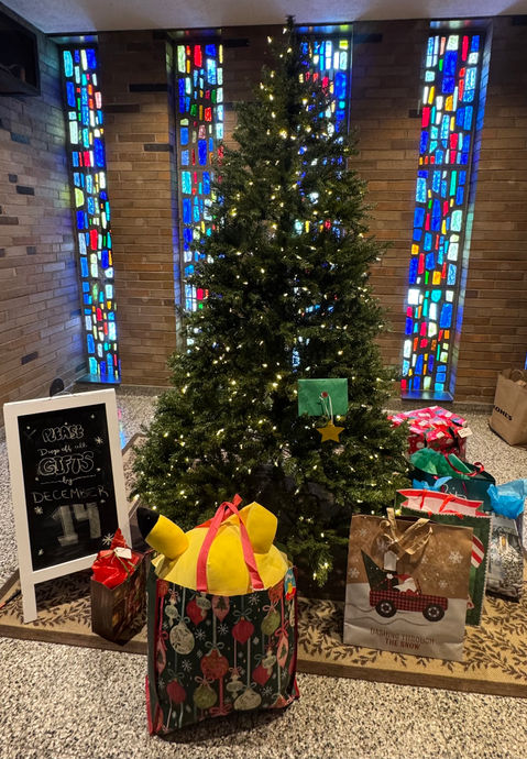 Giving Back This Christmas