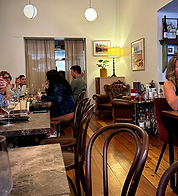 V Wine Salon