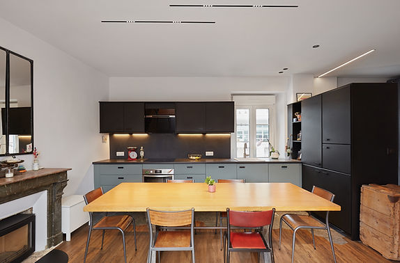 Pièce de vie après rénovation d'une maison de ville à Nantes