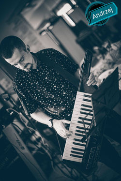 65809056_2301556110087077_73985803885886