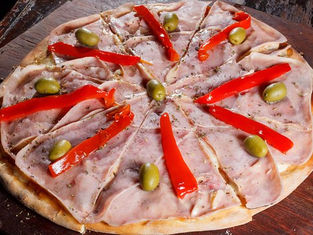 Receta-recetas-locos-x-la-parrilla-locosxlaparrilla-Receta-pizza-pizza-receta-pizza-mozzar