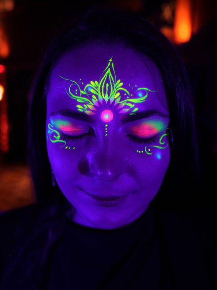 Body painting UV neon makeup artist Paris ile de France