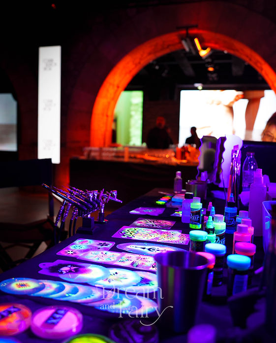 UV makeup booth event paris