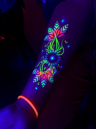 animation originale entreprise fluo maquillage fluo paris