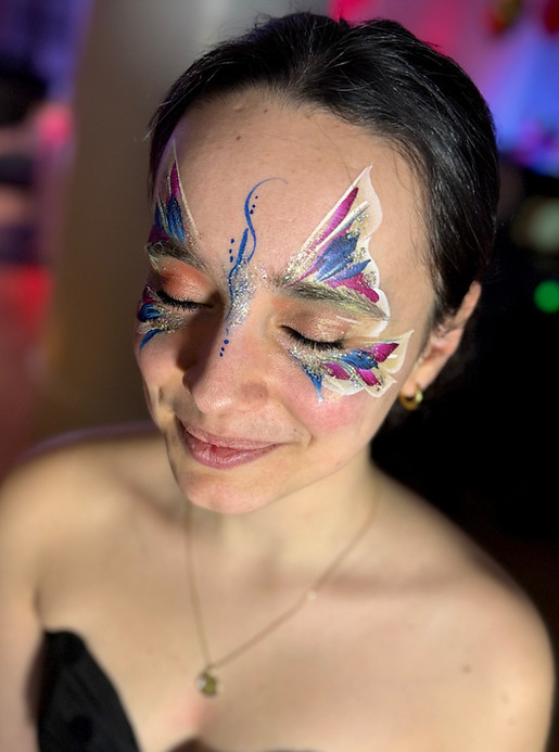 Maquilleuse thème carnaval papillon brésil