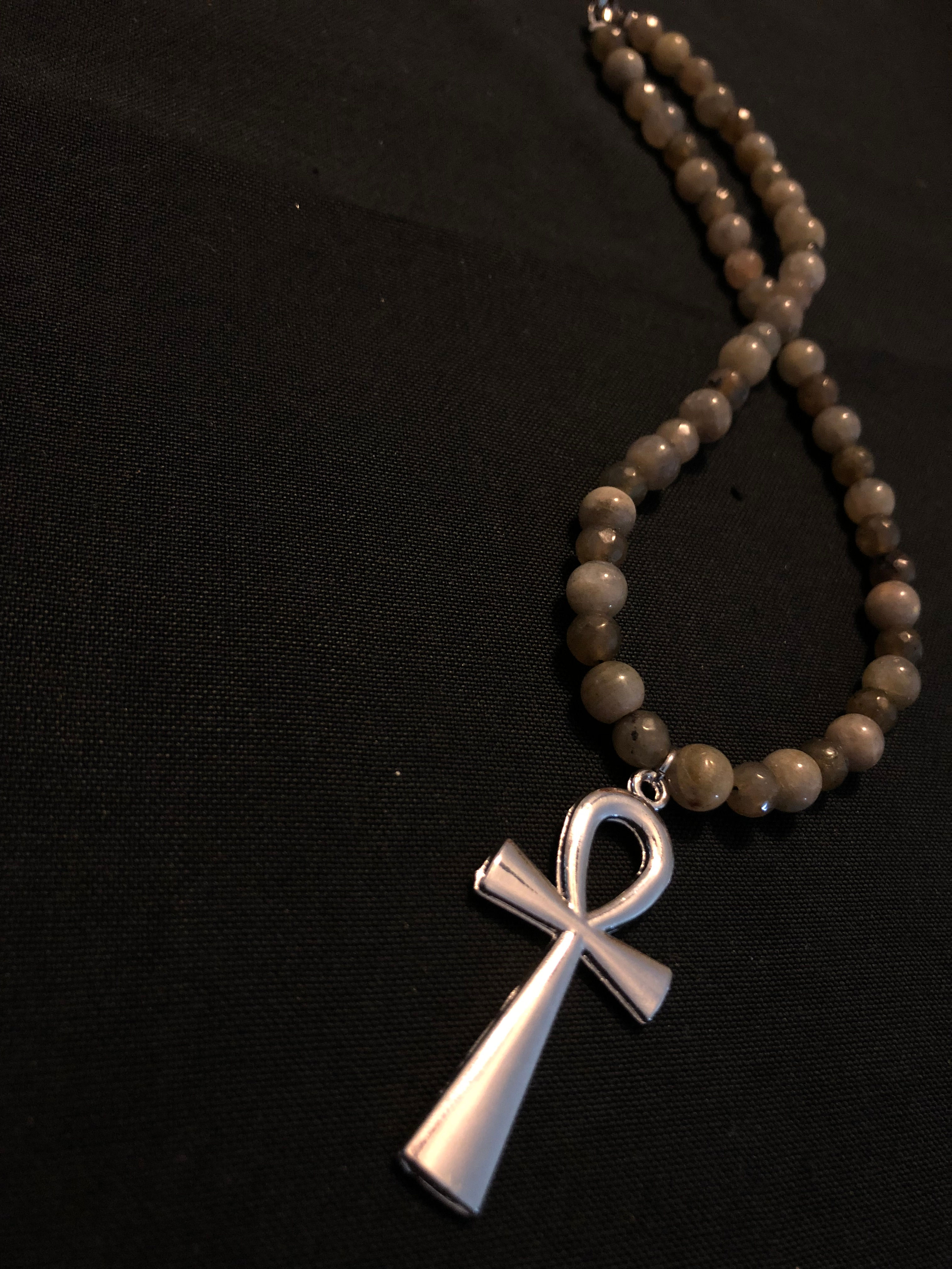 Labradorite w Silver Ankh necklace 