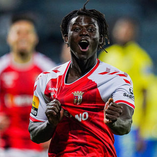 Roger Fernandes - O menino de 16 anos que já vence prémios de Homem do Jogo na Liga Bwin