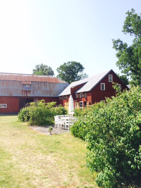 Ladugården och magasinet