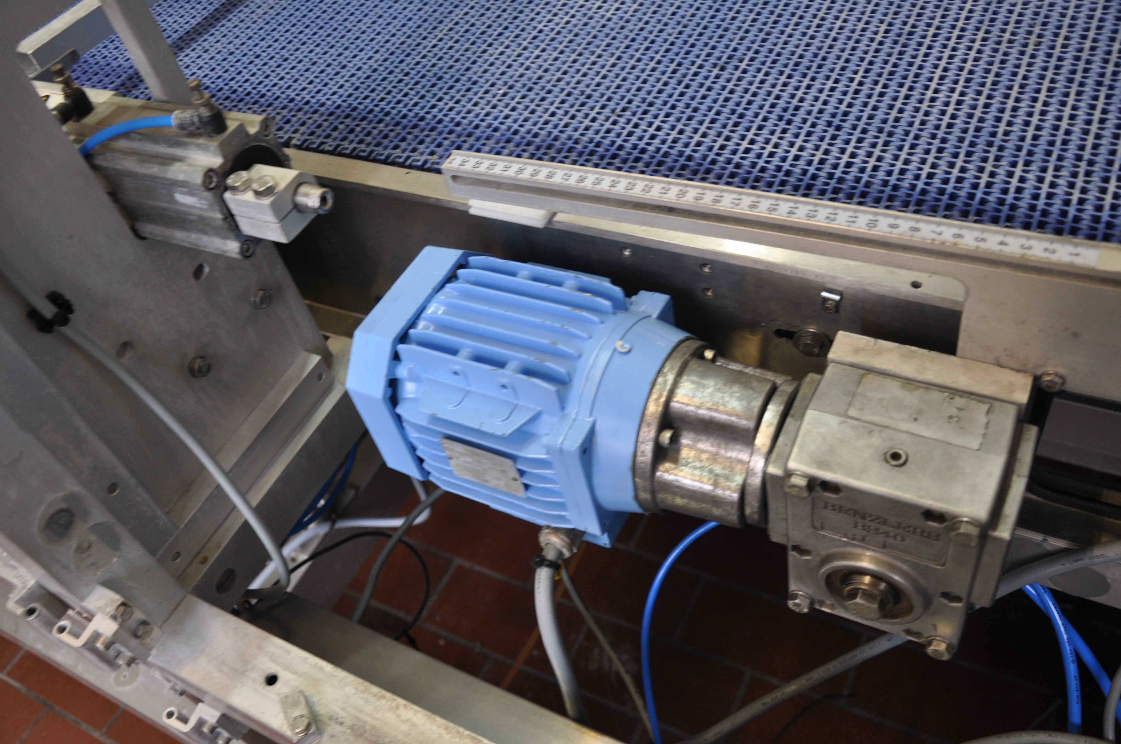 Motor machine body