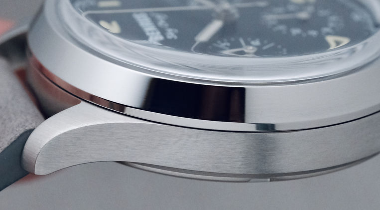 Benrus Sky Chief Stratus Grey Review Swiss Made Mechanical Chronograph Military ETA Mainspring Watch Magazine