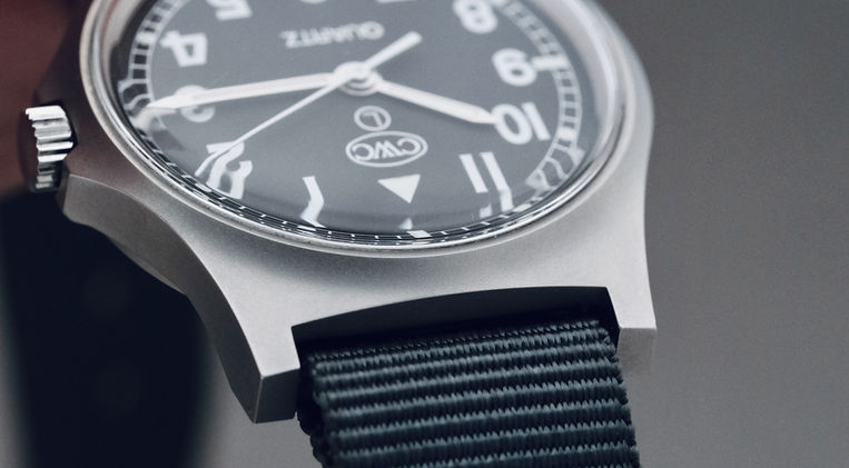 CWC G10 Quartz No-Date Review Field Watch British Military Quartz Caliber Mainspring Watch Magazine