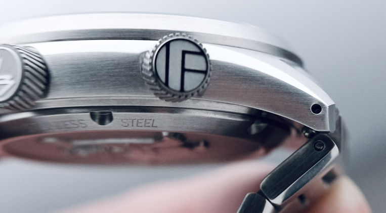 Mitch Mason Maelstrom MkII Tales of the Sea Diver Review Super Compressor Case