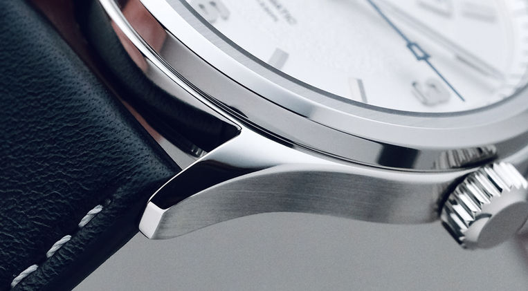 Kiwame Tokyo Asakusa Iwao Ginkai Review Field Sports Watch Miyota 9039 Mainspring Watch Magazine