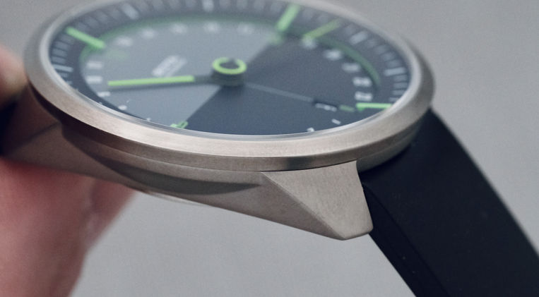 Botta Tres 24 Black-Green Review German Watch Brand 24 Hour GMT Dial Mainspring Watch Magazine