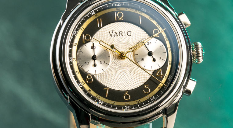 Vario Empire White Tuxedo Gold Tachymètre Chronograph Review Mecaquartz Chrono Girl Life Mainspring Watch Magazine
