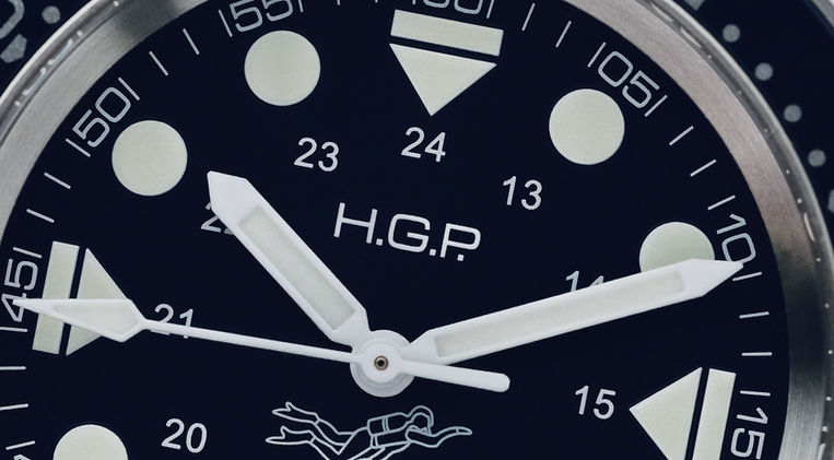 H.G.P. Diver 300M Commando Blue Review French Dive Watch Military Diver Miyota 9039 Tool Watch Mainspring Watch Magazine