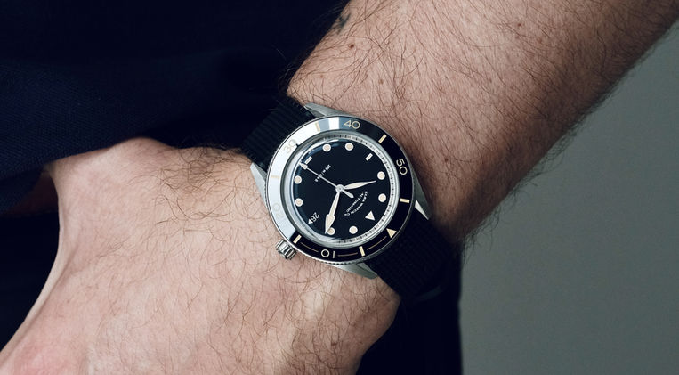 Elka Arinis AF02-1202 Review Swiss Made Dive Watch Vintage Mainspring Watch Magazine