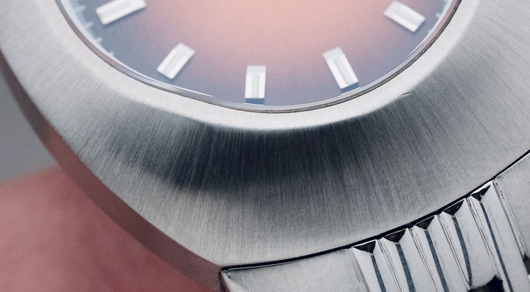 Pedral Watches Rymd Solar Meridian GMT Miyota 9039 9075 Swedish Brand Avant-Garde Design Mainspring Watch Magazine