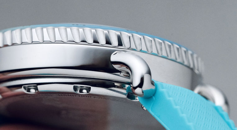 Marloe Morar 310 Ord Review British Watch Brand Dive Watch Miyota 9039 Mainspring Watch Magazine