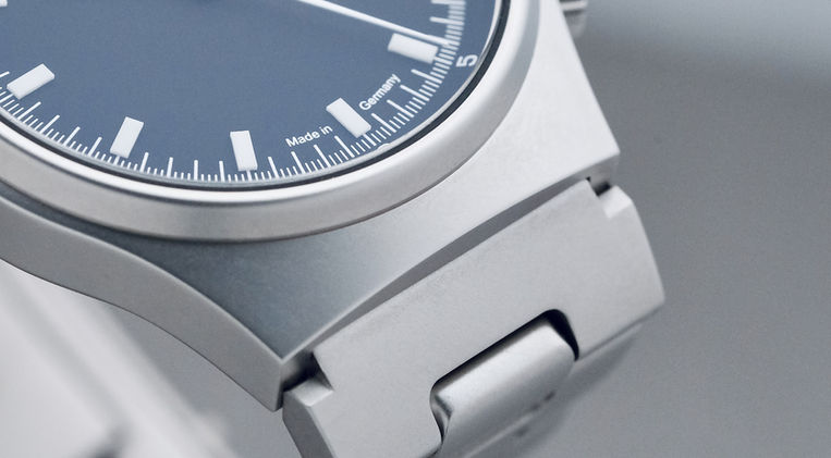 Sinn 544 Ref. 544.010 Review German Watch Brand Sports Watch Mainspring Watch Magazine