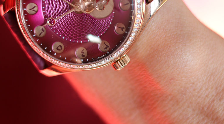 OLTO·8 Chrono Gate Burgundy Moissanite-Set - Eastern Arabic Numerals Review Sophies Watch World Mainspring Watch Magazine