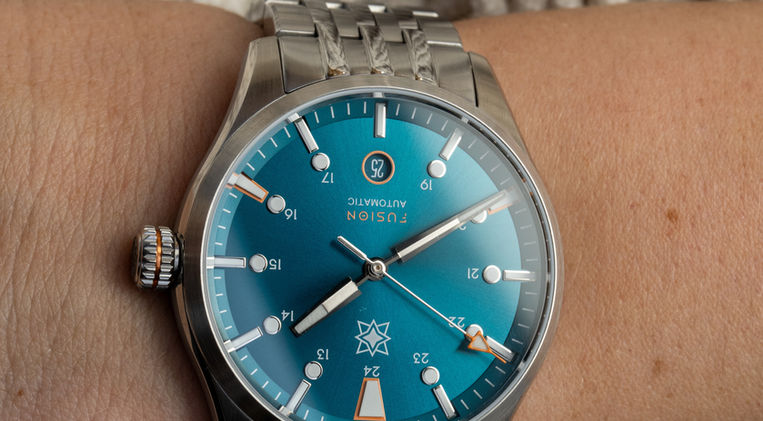 Second Hour Fusion Petrol Review Australian Brand Chrono.Girl.Life Microbrand Mainspring Watch Magazine