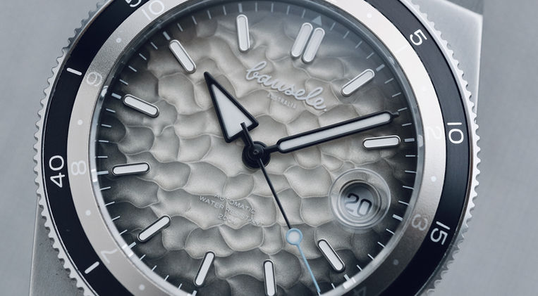 Bausele Elemental Coorong Mist Review Australian Microbrand Textured Dial Sellita SW200 Mainspring Watch Magazine
