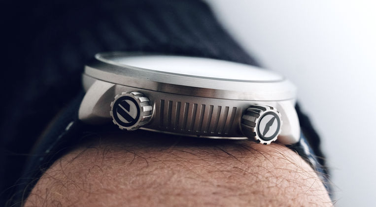 Duzu DW-D3 Australis Review Australian Watch Brand Mainspring Watch Magazine