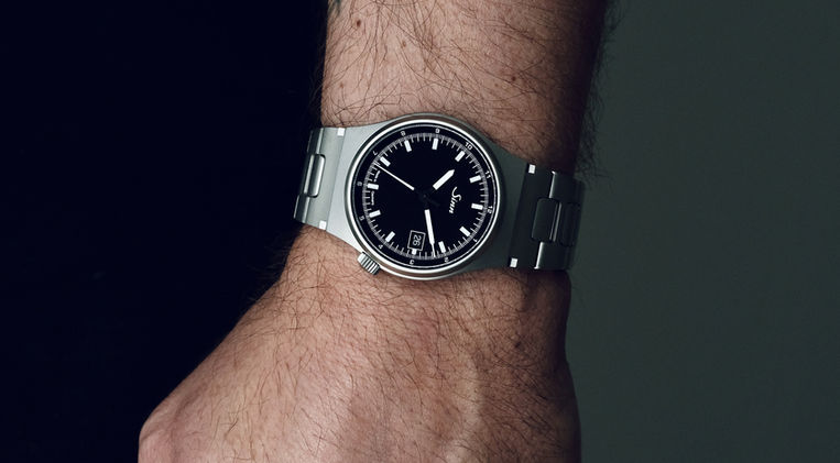 Sinn 544 Ref. 544.010 Review German Watch Brand Sports Watch Mainspring Watch Magazine
