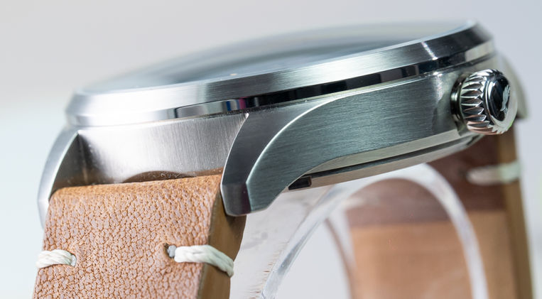 VIIS Flieger GMT 42 Adriatic Review Croatian Microbrand True GMT Miyota 9075 Anna Kubasik Chrono.Girl.Life Mainspring Watch Magazine