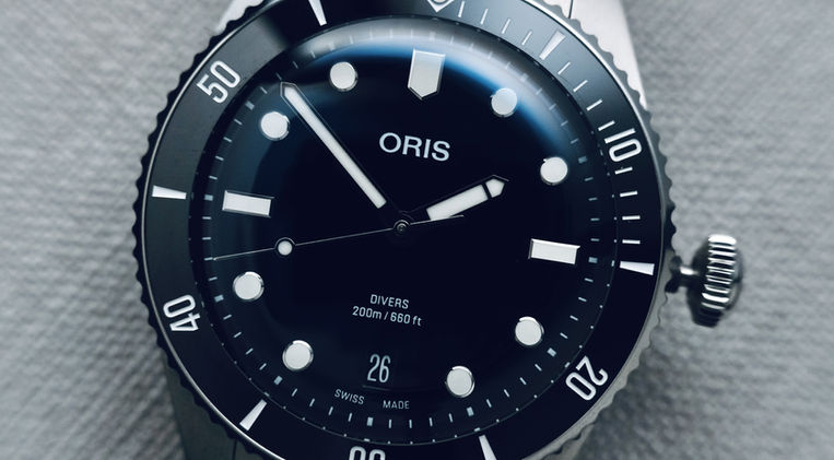 Oris Divers Date Black Dial Swiss Made Diver Review Skin Diver Independent Watchmaking 